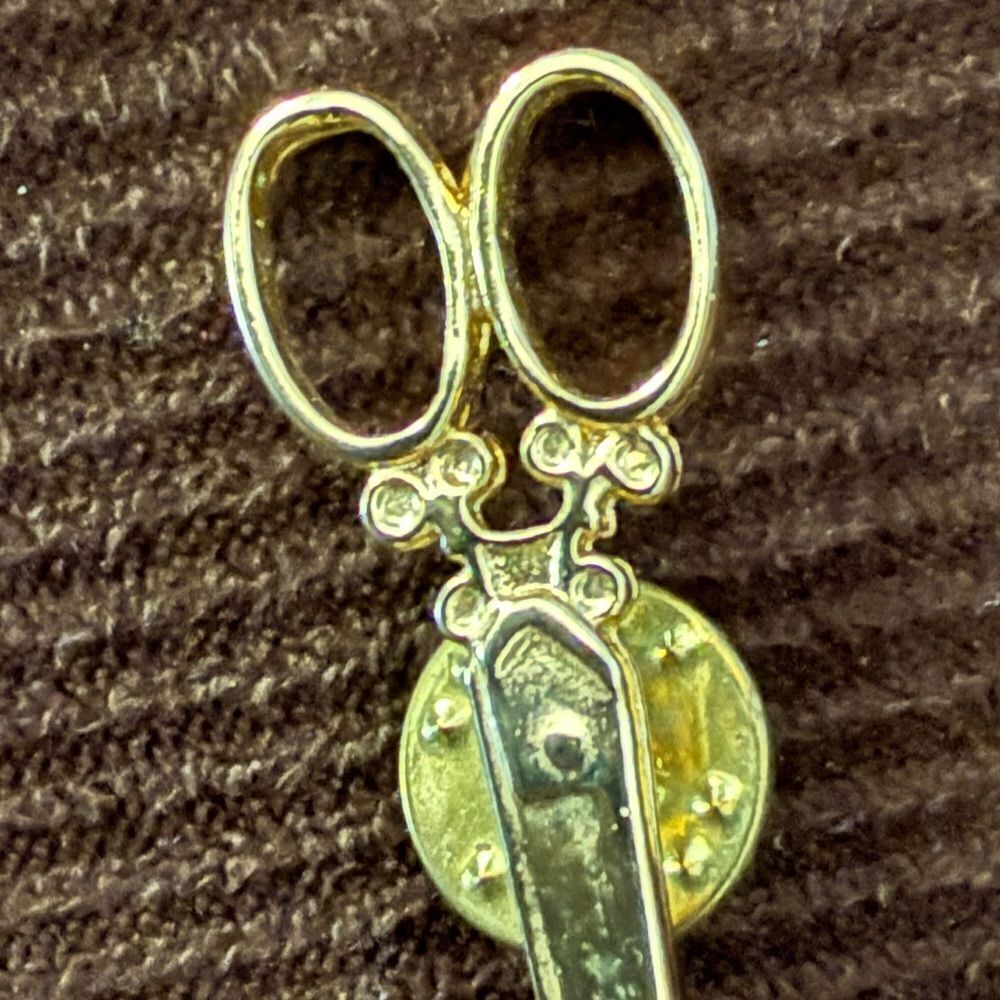 Vintage Gold-Tone Scissors Pin – Made in USA - Picture 10 of 17